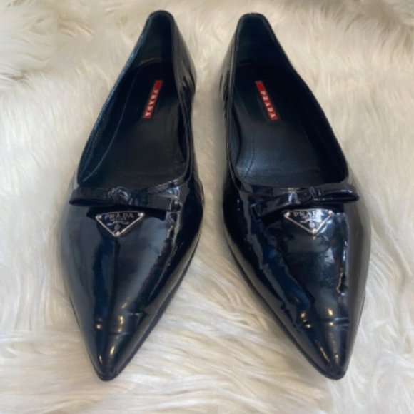 Prada Pointed Toe Patent Leather Flats Sz. 39 Shoe - Picture 3 of 11